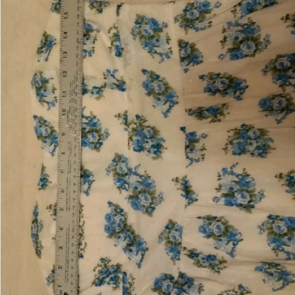 Emerald Sundae Strapless Dress - White with Blue Floral Clip Dot